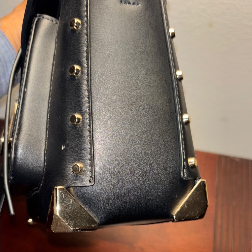 MK Manhattan Medium leather satchel - Picture 8 of 12